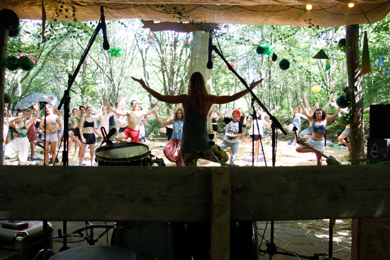 Yoga at Chin Up 2018. Photo by Antony McKenzie